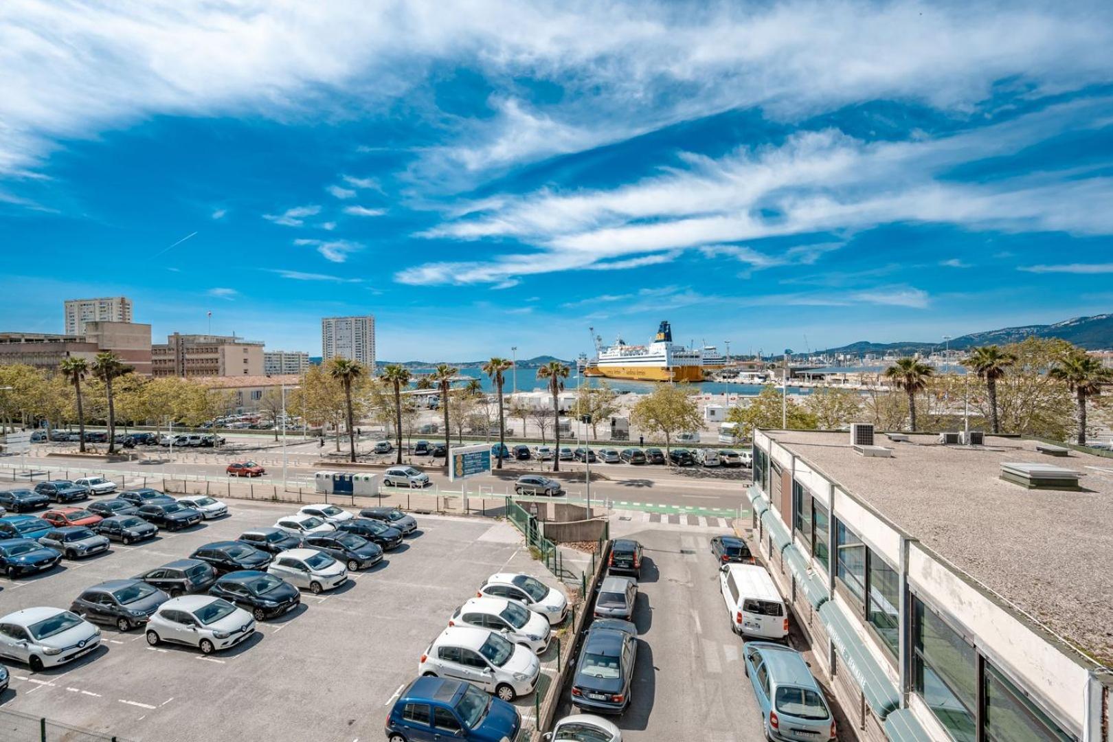 Air-Conditioned Apartment - Sea View Port Toulon Exteriör bild